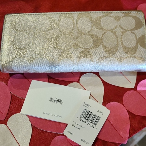 Coach Gold Wallet - Picture 5 of 6